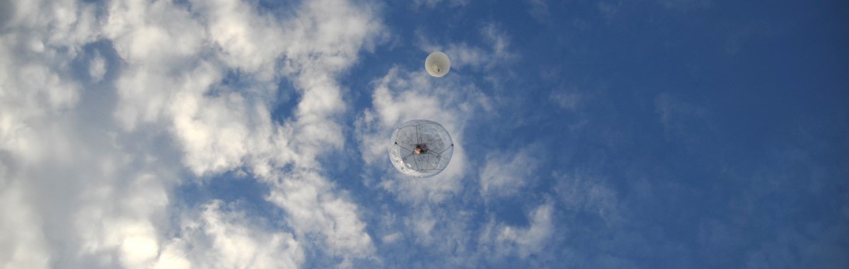 La "ville nuage" de Tomas Saraceno dans le ciel de Belfort-Montbéliard TGV, 11 décembre 2011 © Studio Tomas Saraceno & entreprisecontemporaine